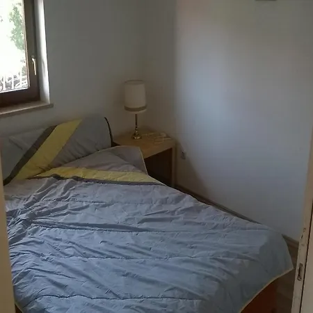 Bernie Apartment
